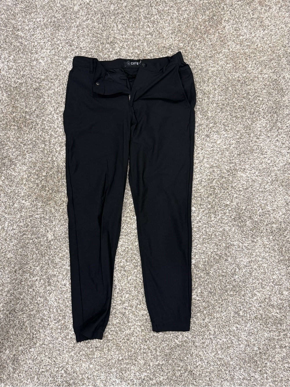 Cuts Clothing | AO Jogger | Black Slim-fit Versaknit™
